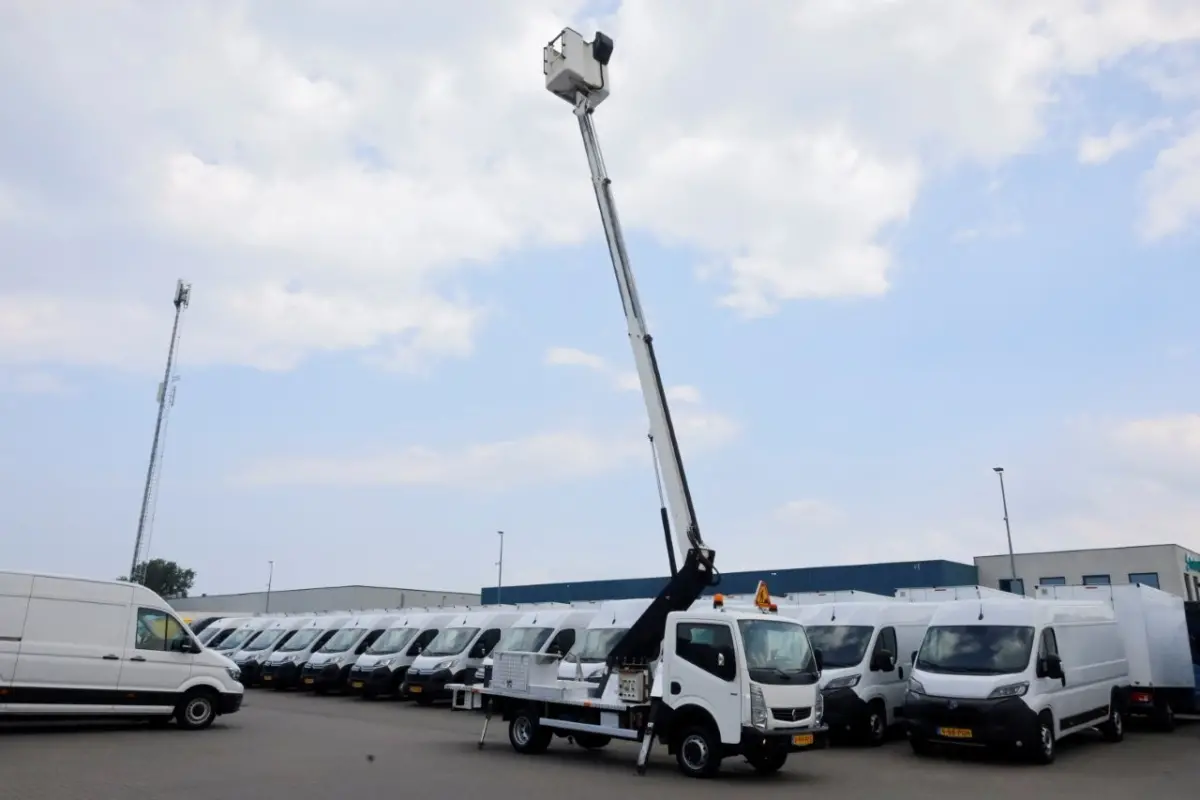 3.0 DCI 130pk E6 Hoogwerker Werkhoogte 14.5 meter PTO 08-2019
