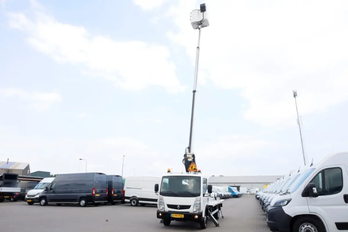 3.0 DCI 130pk E6 Hoogwerker Werkhoogte 14.5 meter PTO 08-2019
