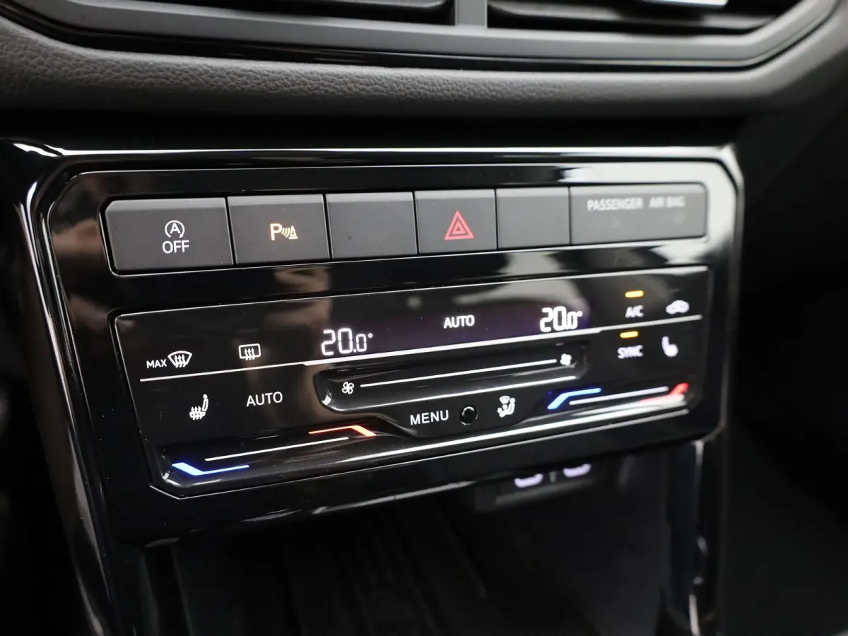 1.0 TSI 116Pk Life Edition | IQ light | Keyless | Camera | Stoelverw. | Prijs Rijklaar!!