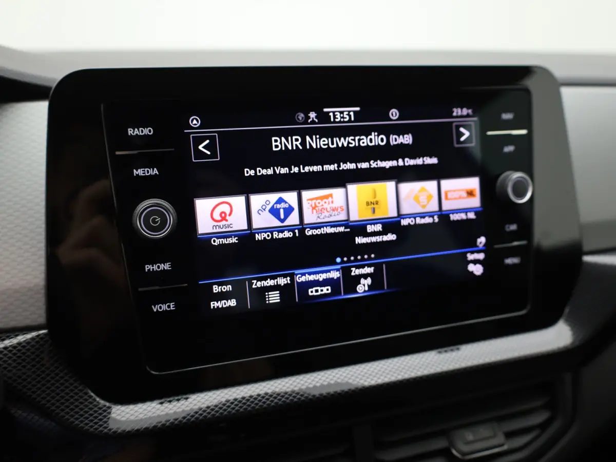 1.0 TSI 116Pk Life Edition | IQ light | Keyless | Camera | Stoelverw. | Prijs Rijklaar!!