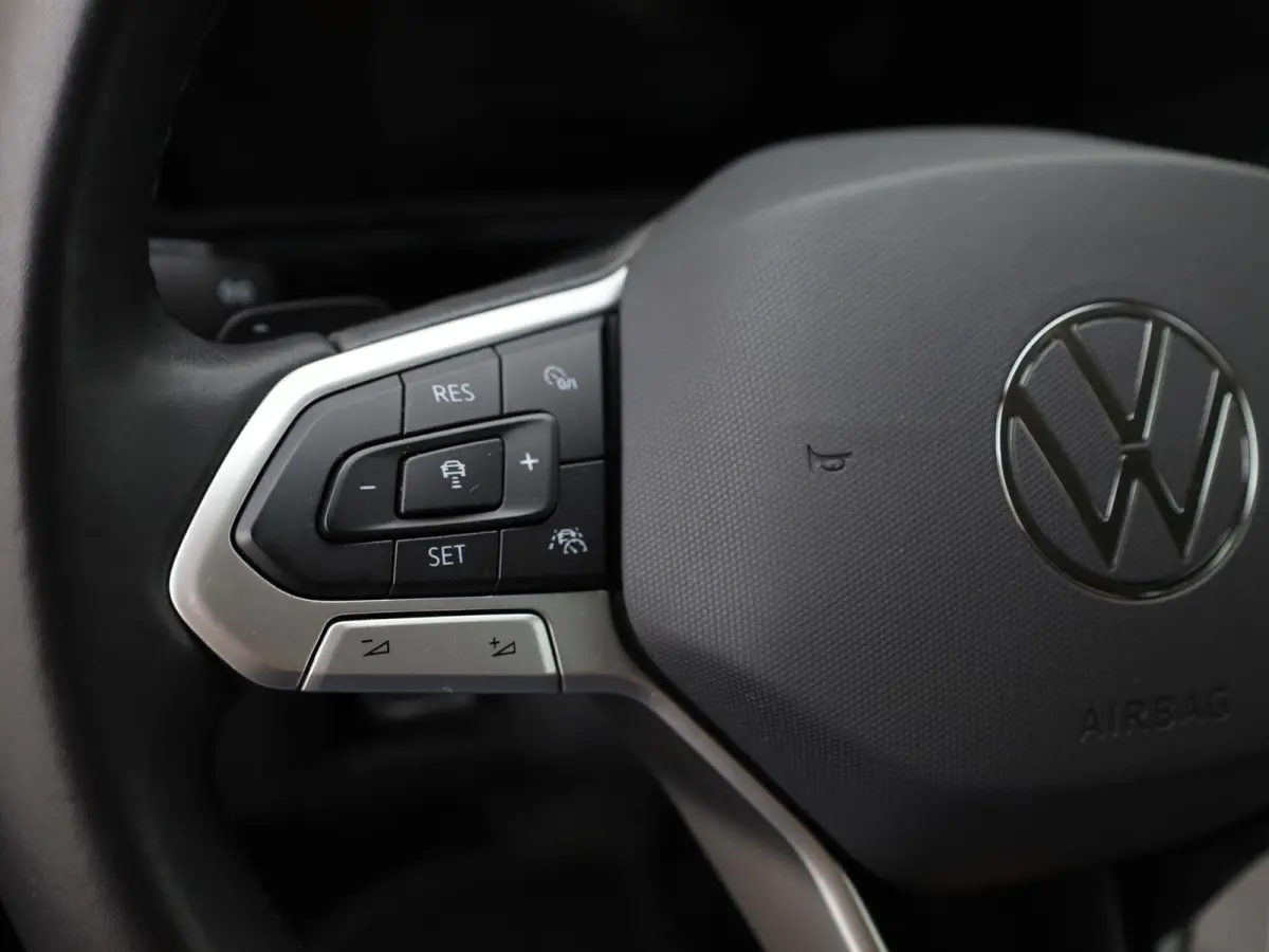 1.0 TSI 116Pk Life Edition | IQ light | Keyless | Camera | Stoelverw. | Prijs Rijklaar!!
