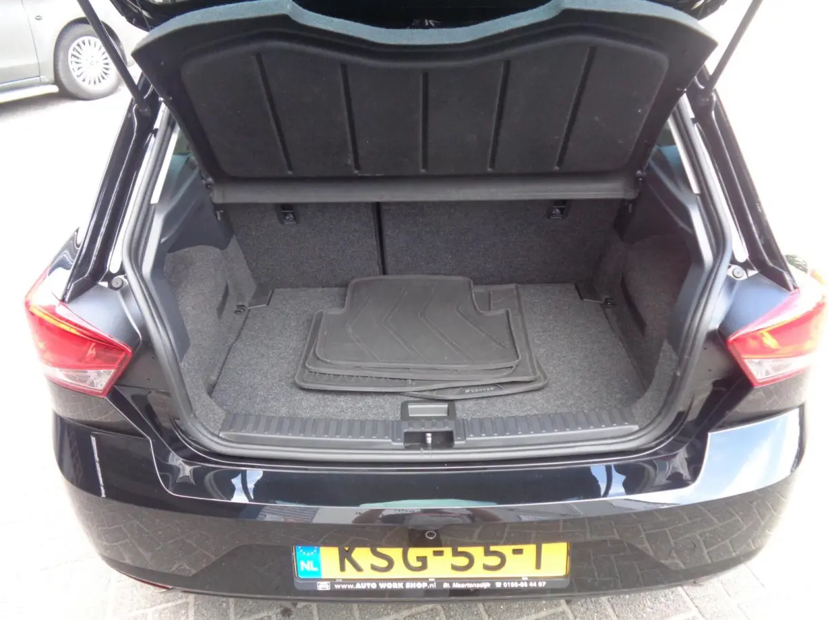1.0 MPI Style/Airco Ecc/LED/Lm velgen/PDC/Apple Carplay/Full Link