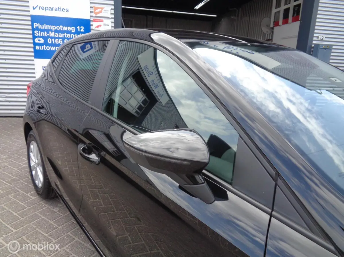 1.0 MPI Style/Airco Ecc/LED/Lm velgen/PDC/Apple Carplay/Full Link