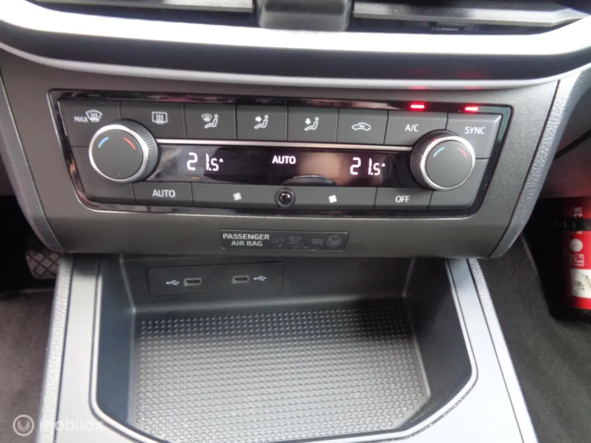 1.0 MPI Style/Airco Ecc/LED/Lm velgen/PDC/Apple Carplay/Full Link