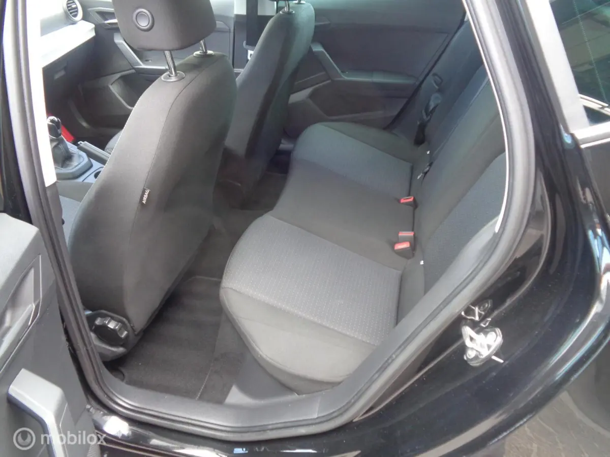1.0 MPI Style/Airco Ecc/LED/Lm velgen/PDC/Apple Carplay/Full Link