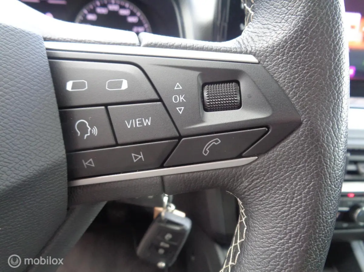 1.0 MPI Style/Airco Ecc/LED/Lm velgen/PDC/Apple Carplay/Full Link