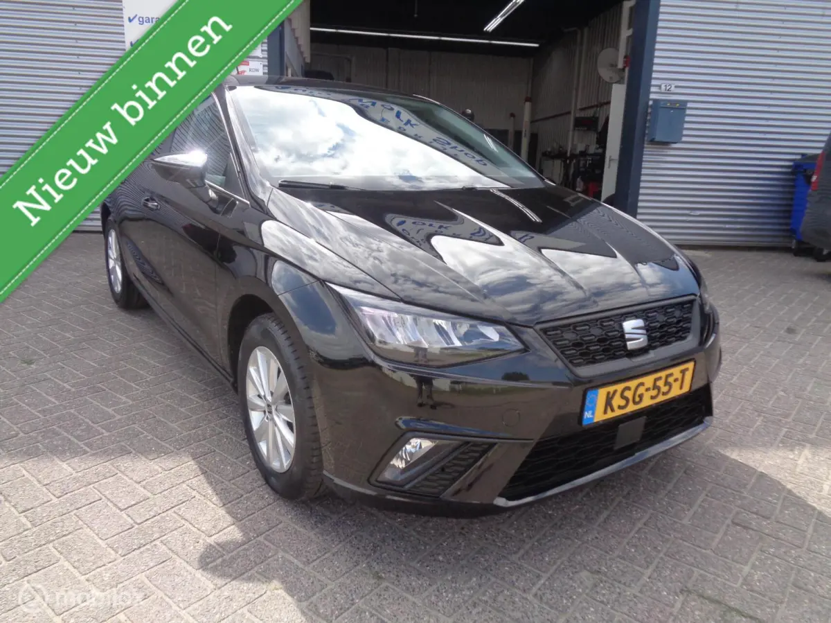 1.0 MPI Style/Airco Ecc/LED/Lm velgen/PDC/Apple Carplay/Full Link