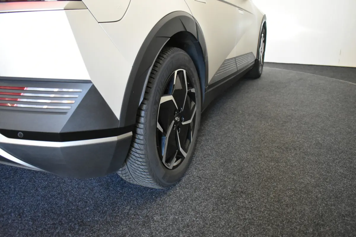 Connect+ 77.4 kWh Vol Leder W-pomp SOH 99% Camera El aKlep + Stoelen Winterpack