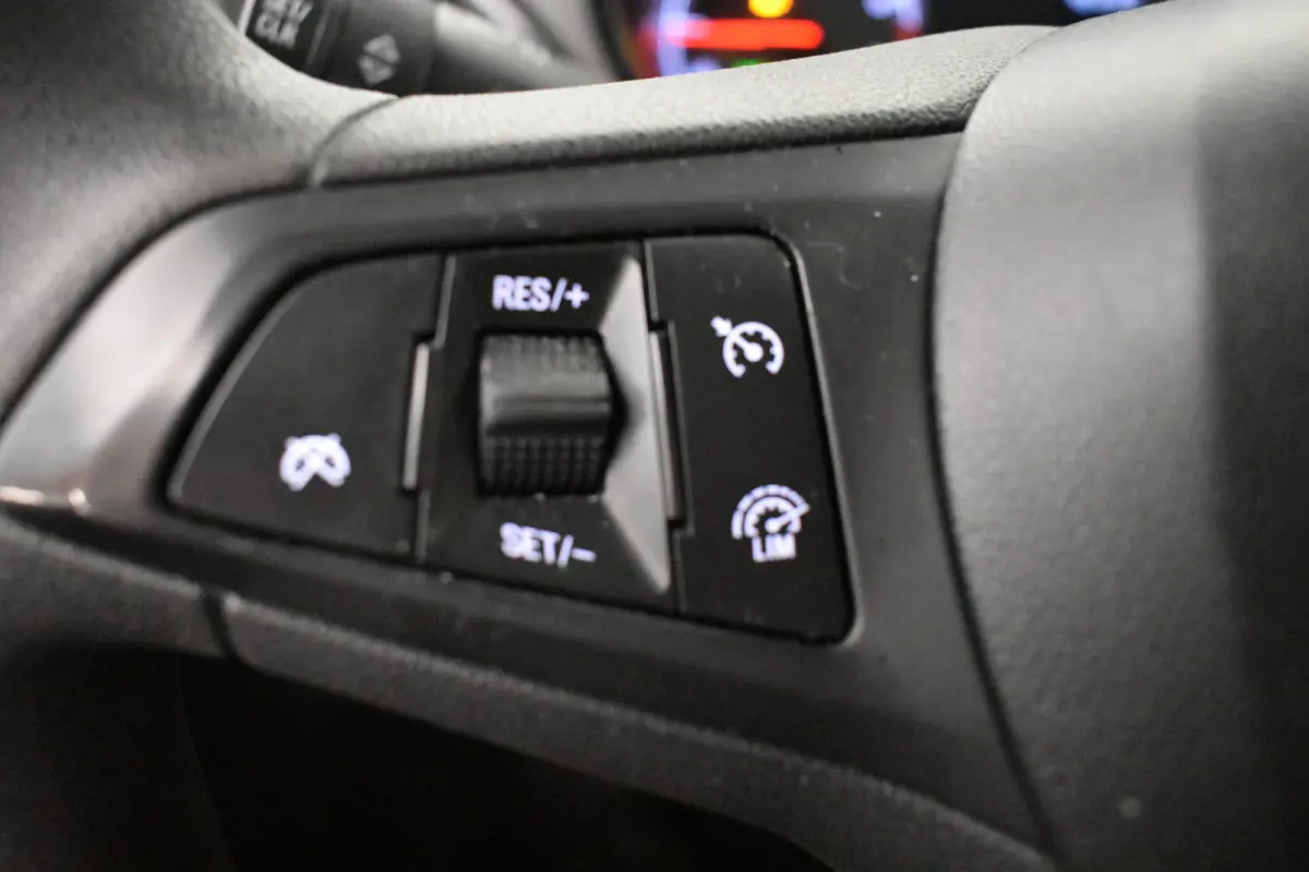 1.0 ecoFLEX Edition Cruisecontrol Airco