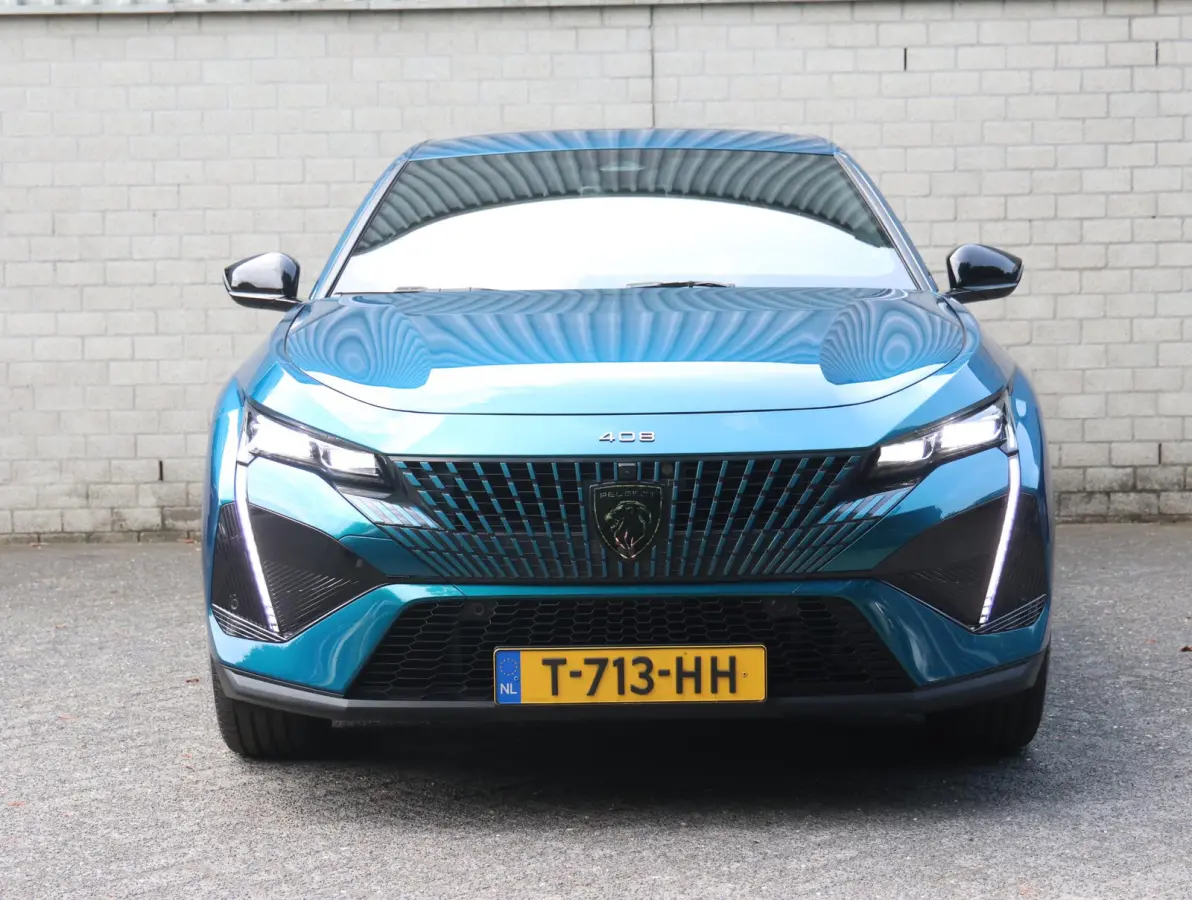 1.2 PureTech GT 130 EAT8 | Focal Hifi | Lederen bekleding | Rondom camera | Elektrisch bedienbare achterklep