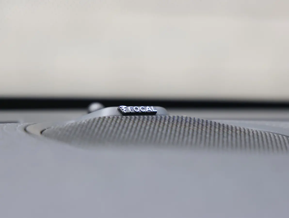 1.2 PureTech GT 130 EAT8 | Focal Hifi | Lederen bekleding | Rondom camera | Elektrisch bedienbare achterklep