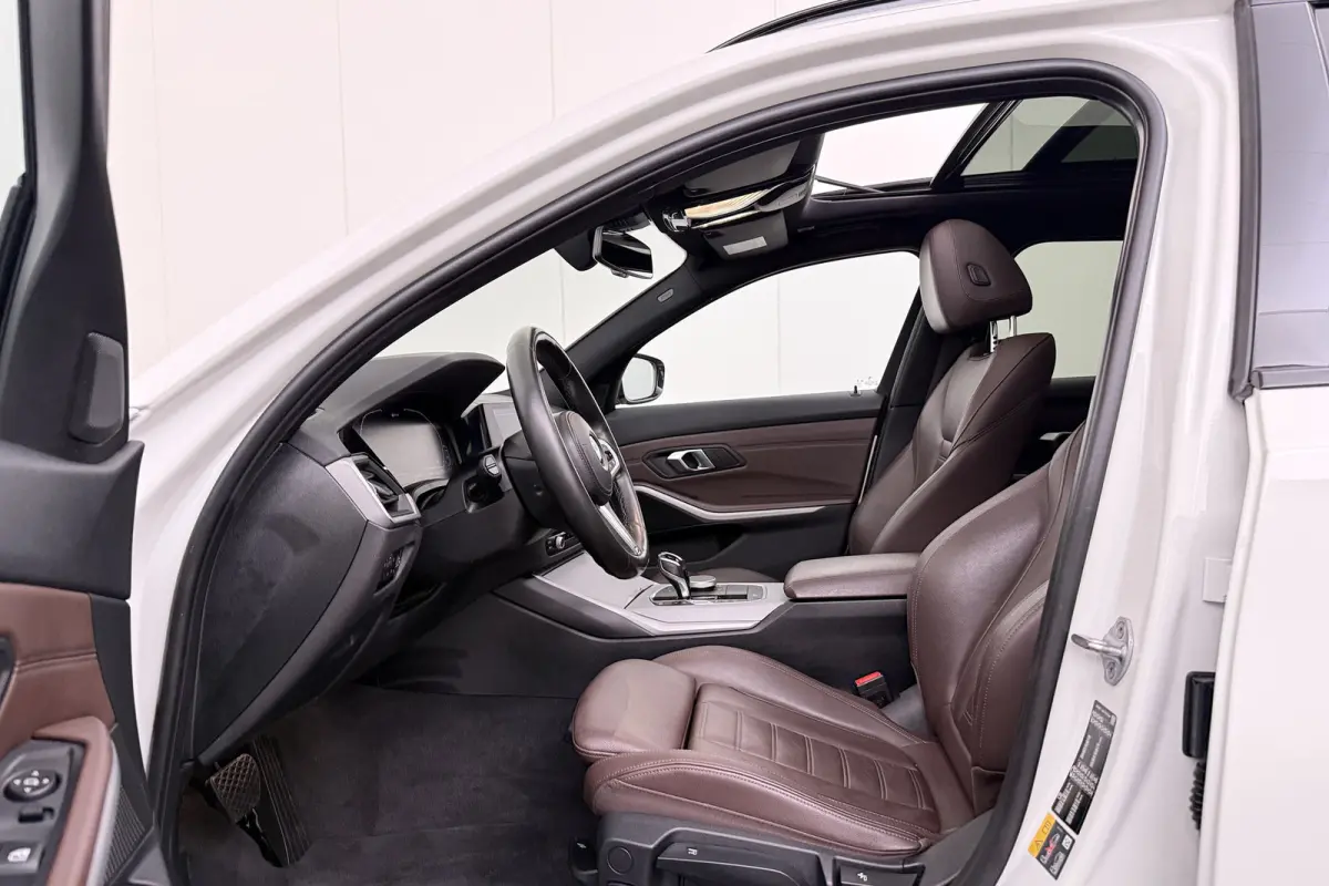330e M-Sport Pano-dak Camera Leder Elek.Trekhaak Hifi-Sound