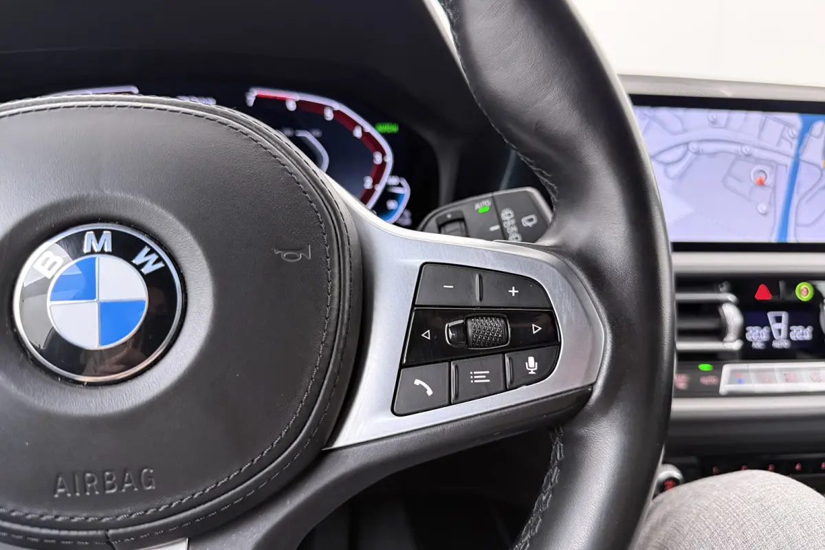 330e M-Sport Pano-dak Camera Leder Elek.Trekhaak Hifi-Sound