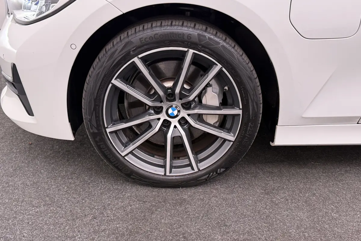 330e M-Sport Pano-dak Camera Leder Elek.Trekhaak Hifi-Sound