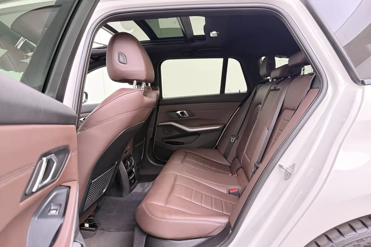 330e M-Sport Pano-dak Camera Leder Elek.Trekhaak Hifi-Sound