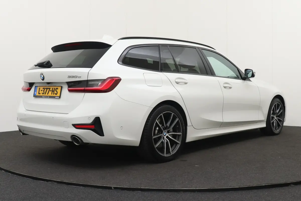 330e M-Sport Pano-dak Camera Leder Elek.Trekhaak Hifi-Sound