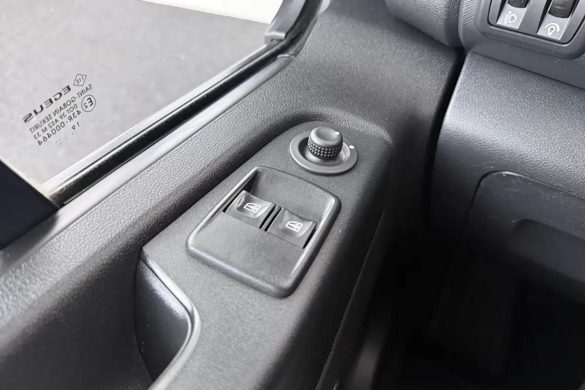 2.0 Aut. dCi 145 T29 L1H1 Comfort Houtenvloer Schuifdeur L+R Cruise
