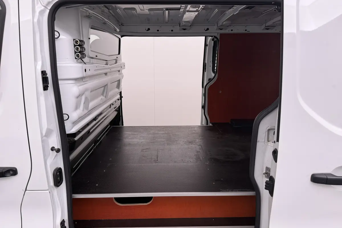 2.0 Aut. dCi 145 T29 L1H1 Comfort Houtenvloer Schuifdeur L+R Cruise