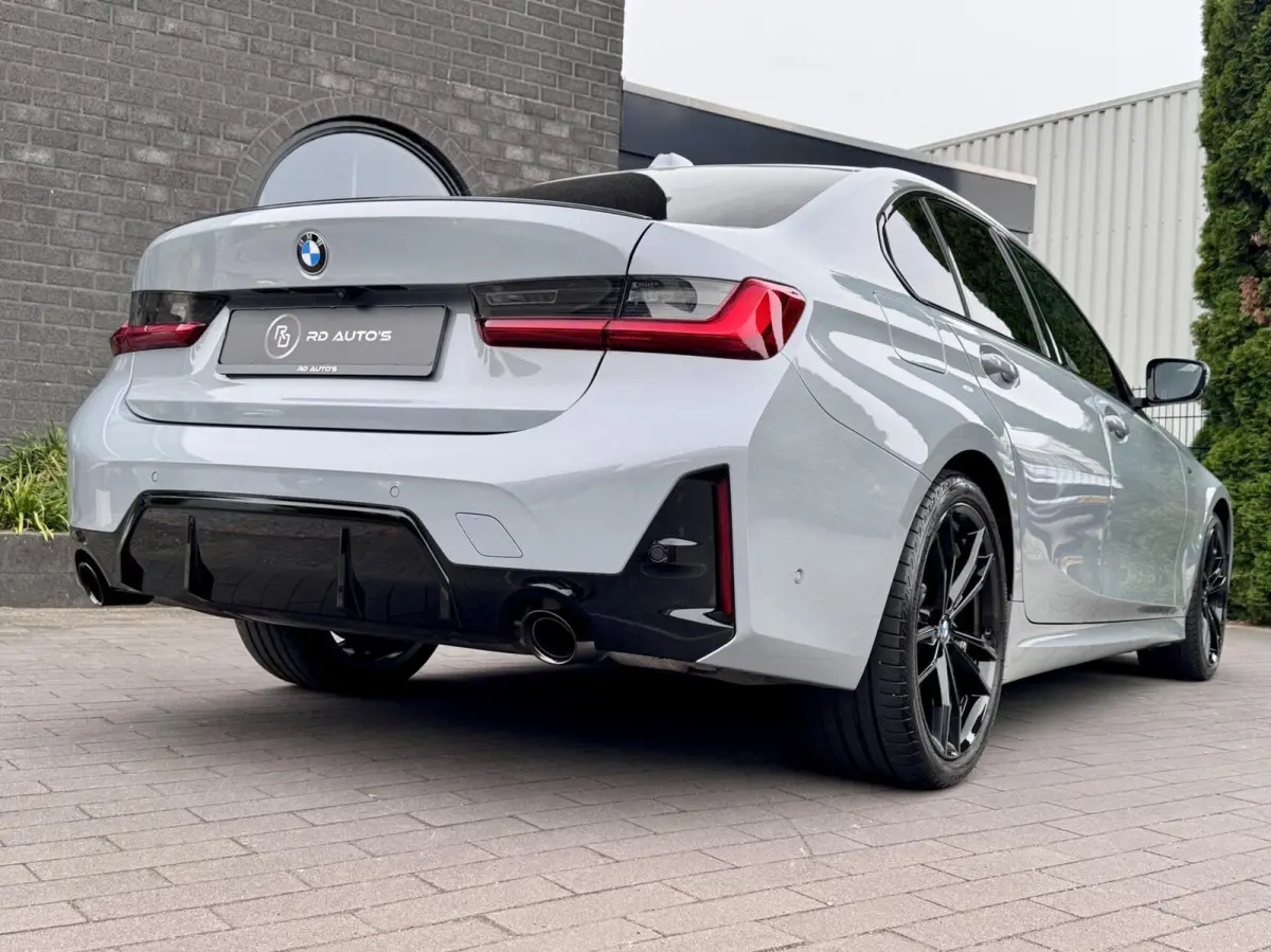318i M Sport Brooklyn Grau Pano H/K Hud 360° 1e Eigenaar