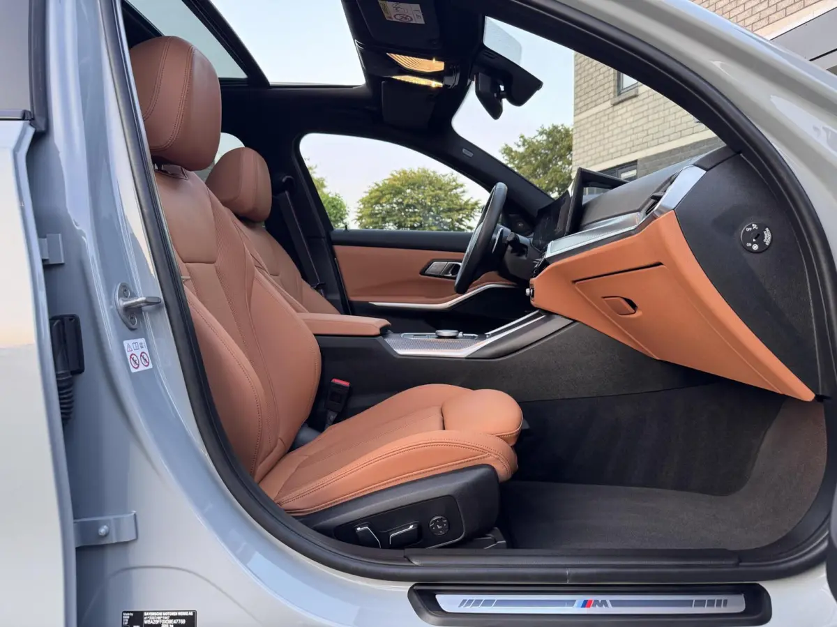 318i M Sport Brooklyn Grau Pano H/K Hud 360° 1e Eigenaar