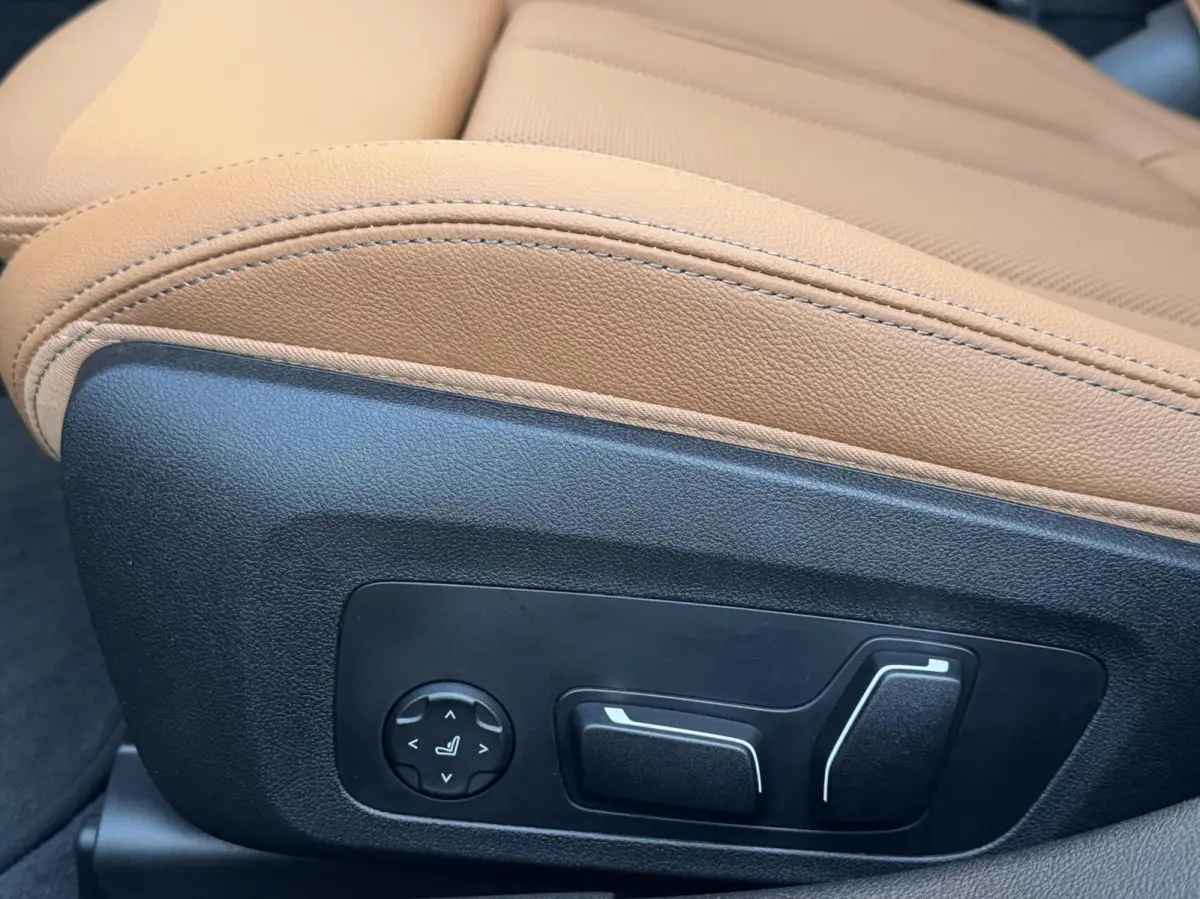 318i M Sport Brooklyn Grau Pano H/K Hud 360° 1e Eigenaar
