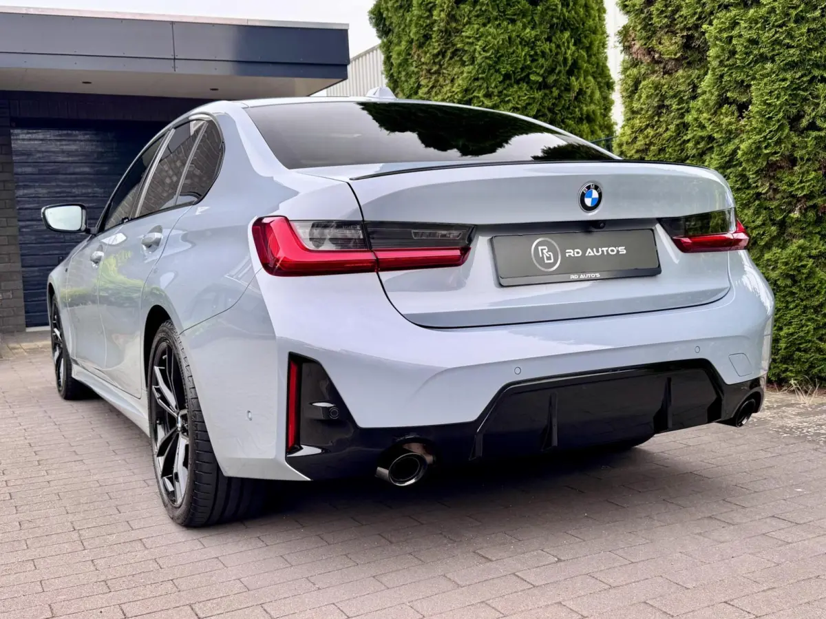 318i M Sport Brooklyn Grau Pano H/K Hud 360° 1e Eigenaar