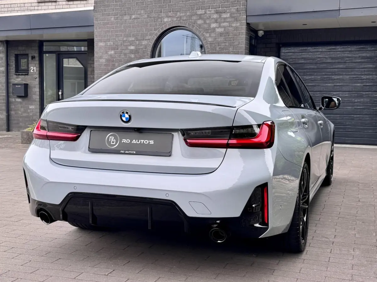 318i M Sport Brooklyn Grau Pano H/K Hud 360° 1e Eigenaar