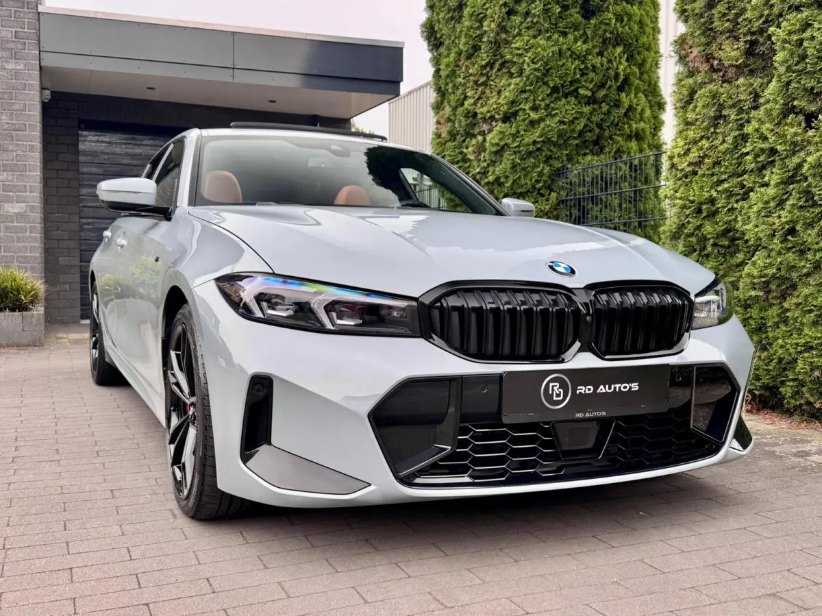 318i M Sport Brooklyn Grau Pano H/K Hud 360° 1e Eigenaar