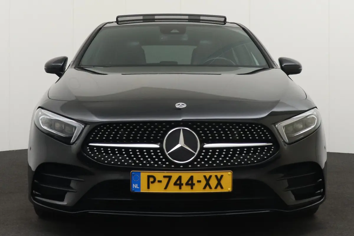 180 Aut. Business Solution AMG Pano-dak Sfeerverlichting Stoelverw.
