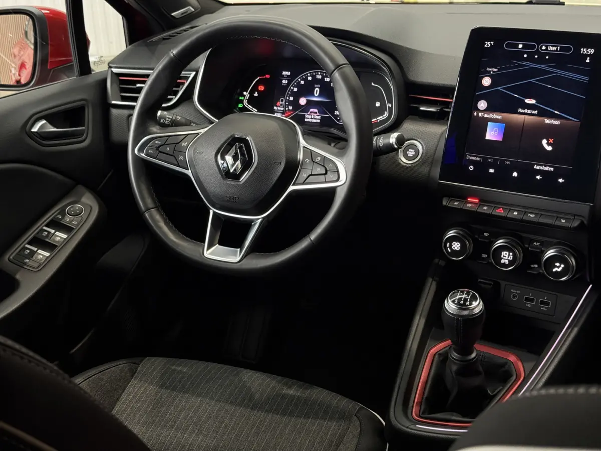 1.0 TCe 100pk Edition One | Groot Navi | Bose | 17" | Camera | Stoel & Stuur verwarming | Carplay | 100 % Dealer onderhouden!
