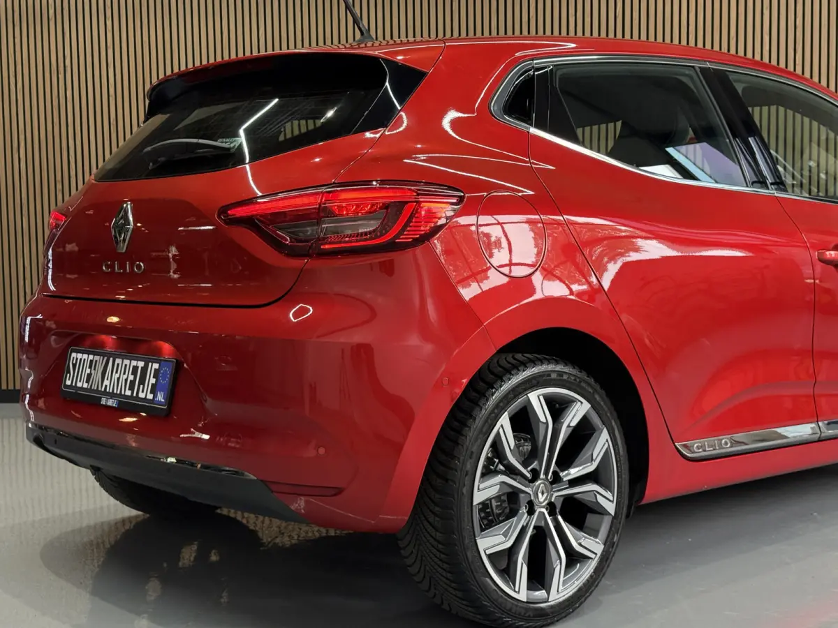 1.0 TCe 100pk Edition One | Groot Navi | Bose | 17" | Camera | Stoel & Stuur verwarming | Carplay | 100 % Dealer onderhouden!