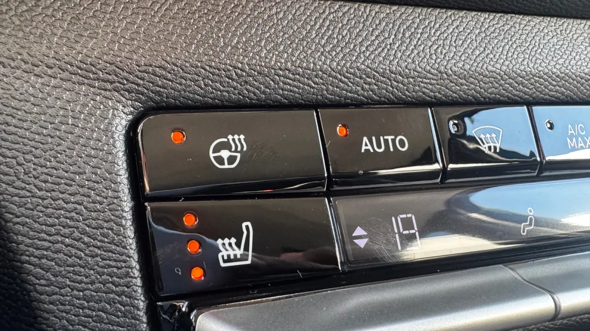 44KWH 113PK GS AUTOMAAT NAVI / CLIMA / LED / PDC / 17" LMV / CAMERA / WINTERPAKKET / BLUETOOTH / CRUISECONTROL / NIEUWSTAAT !!