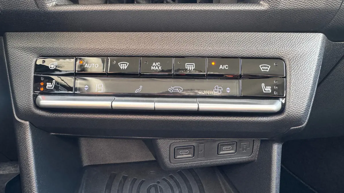 44KWH 113PK GS AUTOMAAT NAVI / CLIMA / LED / PDC / 17" LMV / CAMERA / WINTERPAKKET / BLUETOOTH / CRUISECONTROL / NIEUWSTAAT !!