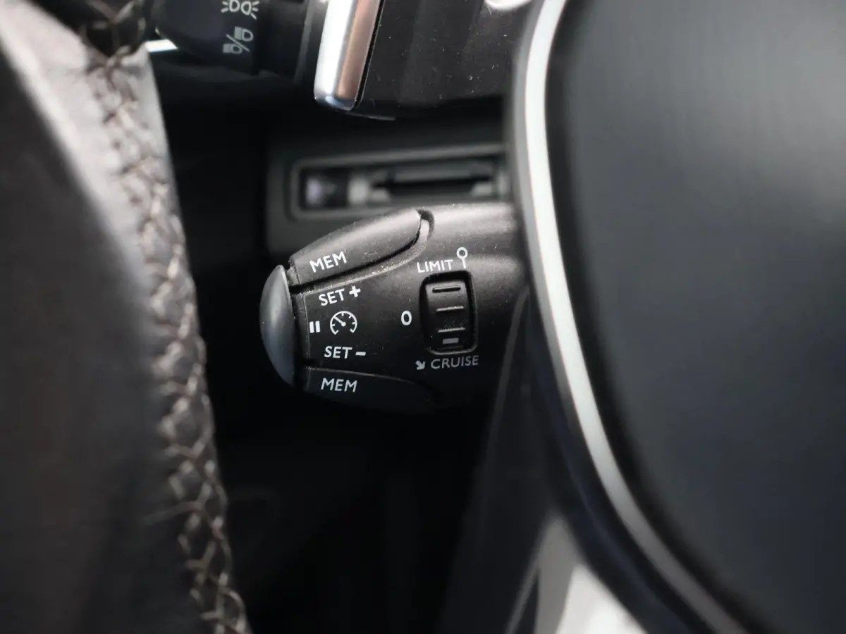 1.2 PT 130 PK AUT. + TREKHAAK | STOELVERWARMING | APPLE CARPLAY |