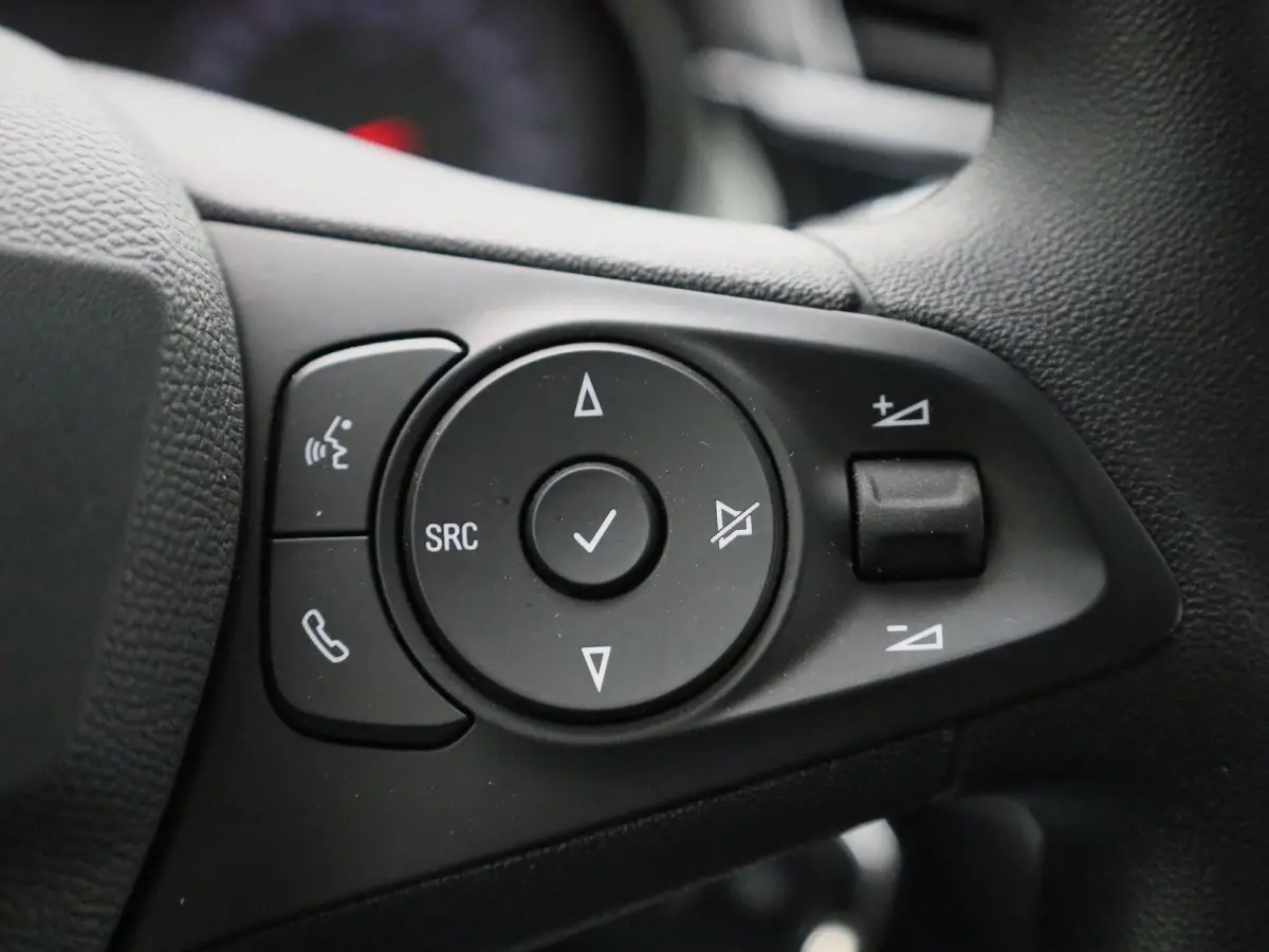 1.2 | Parkeersensoren | Cruise Control | Airco | Verkeersbord-detectie