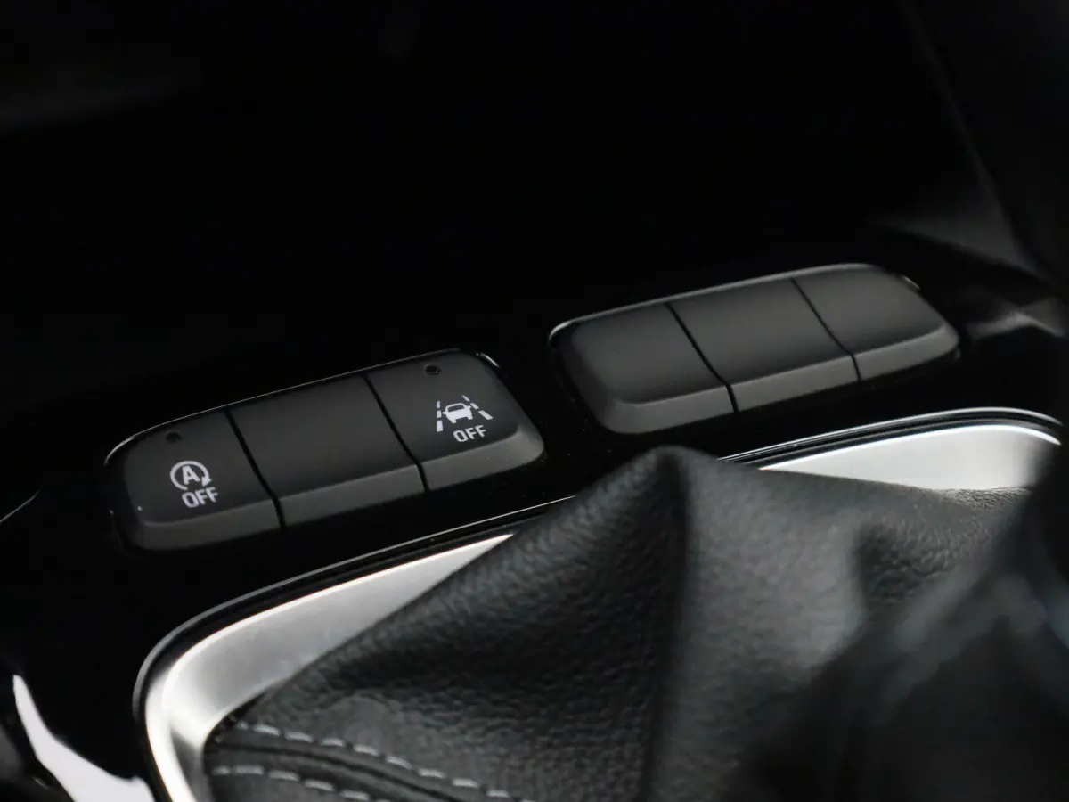 1.2 | Parkeersensoren | Cruise Control | Airco | Verkeersbord-detectie