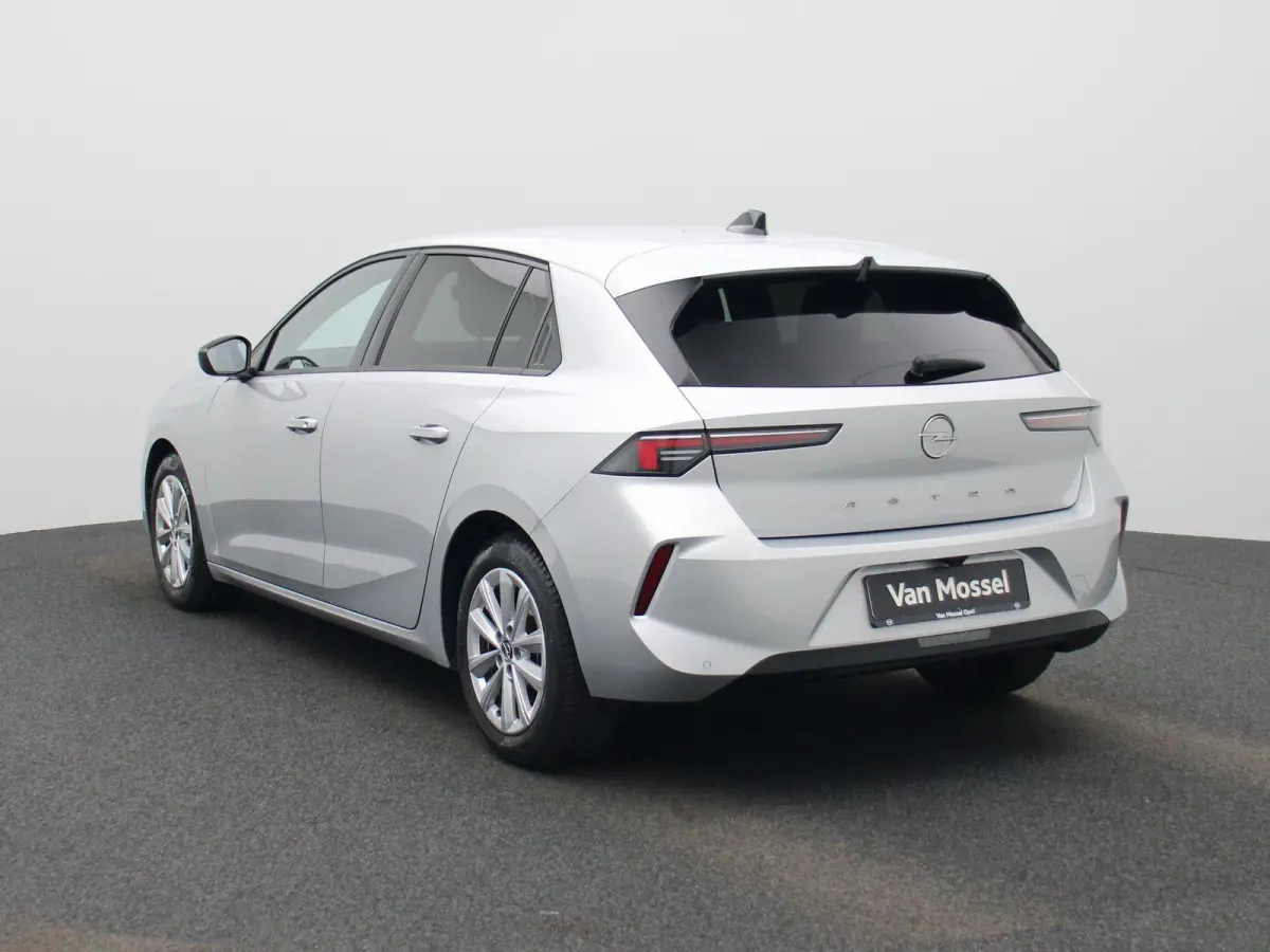 1.2T Business Edition | 130 pk | Automaat | Camera | Navigatie | Stoelverwarming |