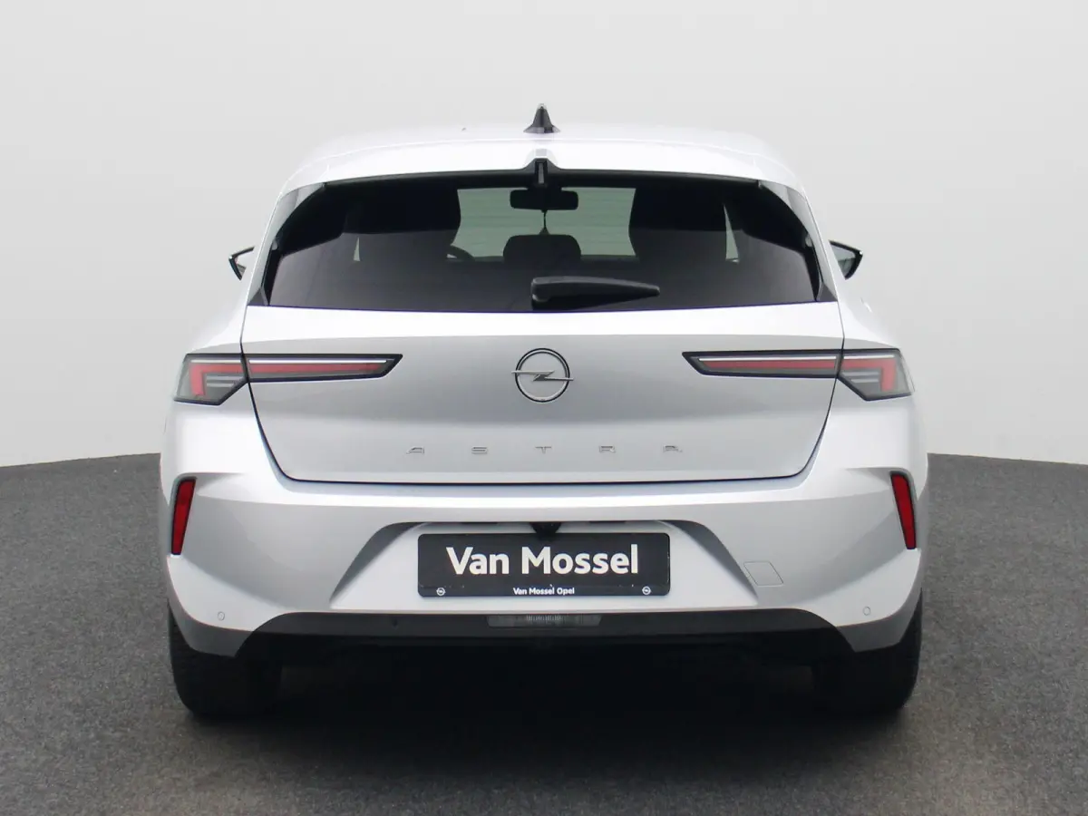 1.2T Business Edition | 130 pk | Automaat | Camera | Navigatie | Stoelverwarming |