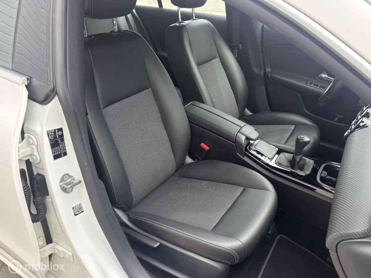 19 inch Apple Carplay 180