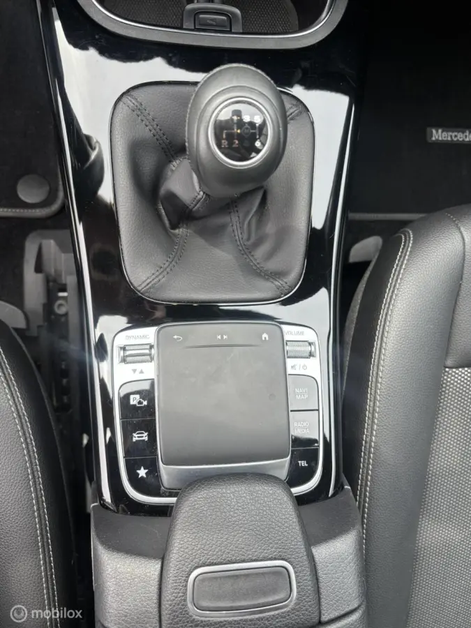 19 inch Apple Carplay 180