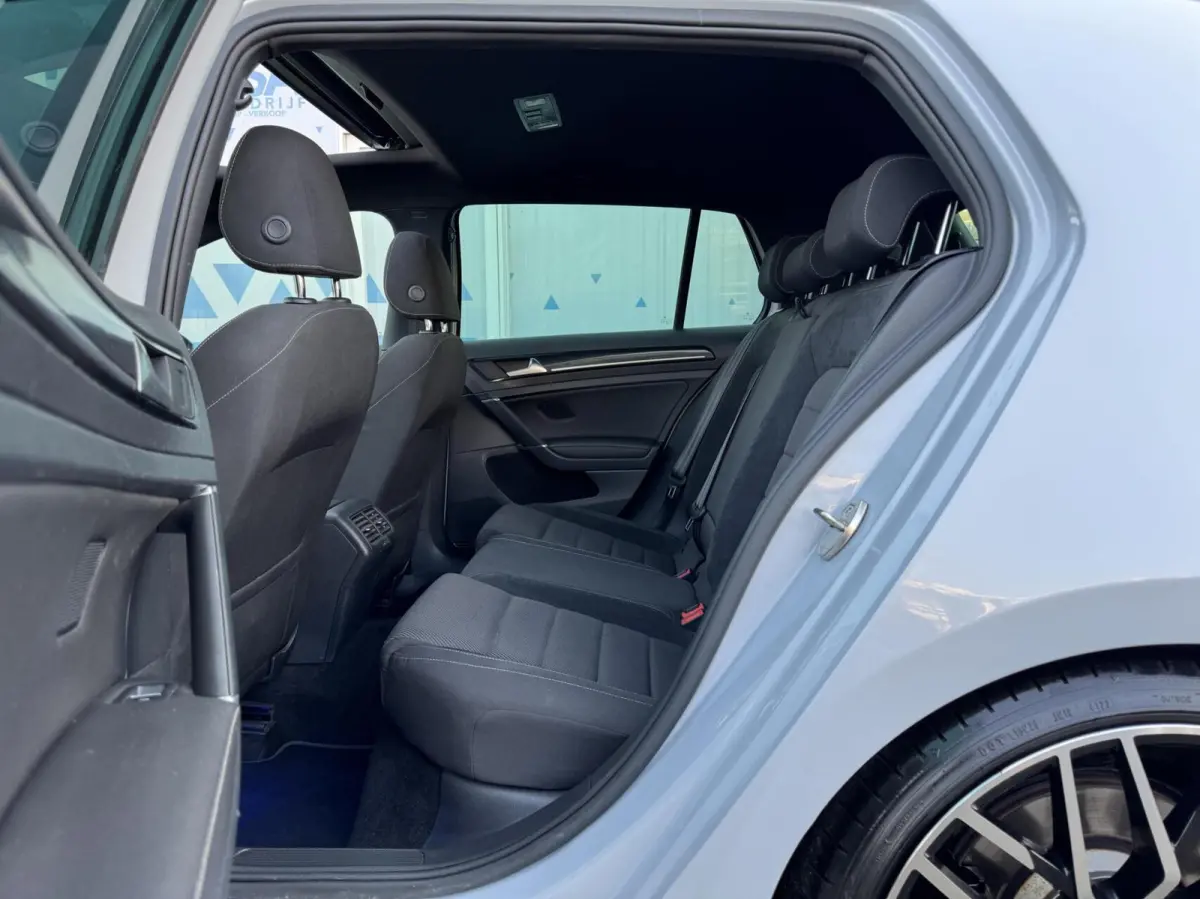 2.0 TSI 310pk 4Motion R Pano DSG Akra Blindspot LaneAssist ACC Alcantara DigitaleCockpit Keyless Garantie