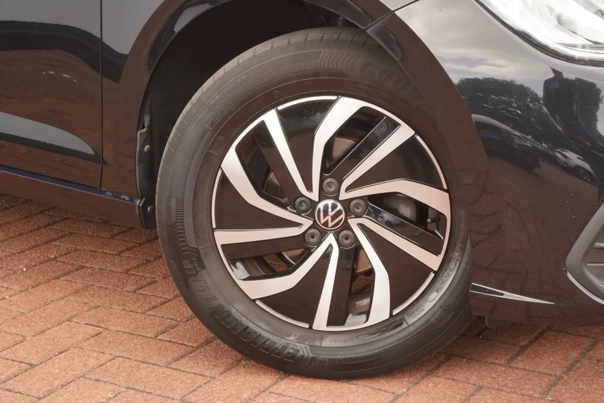 1.0 TSI Life Business+Led+Full-Navigatie+Vitrual+Camera+Ecc+stoel-verw+Parkeer-Hulp+ APK 7-2028