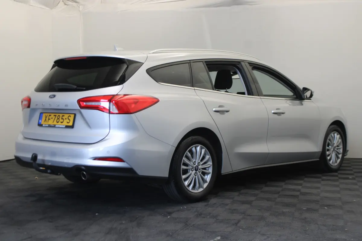 1.0 EcoBoost Titanium Business |Navi|