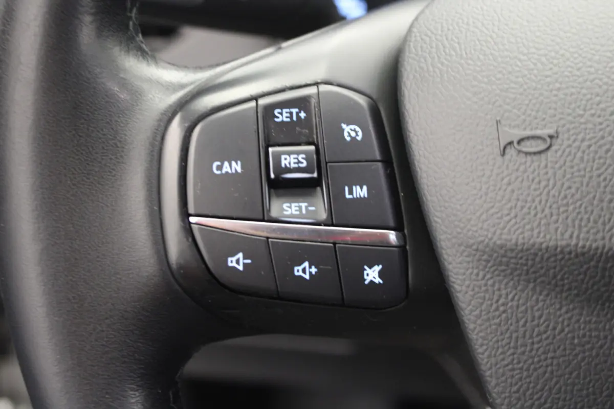 1.0 EcoBoost Titanium Business |Navi|