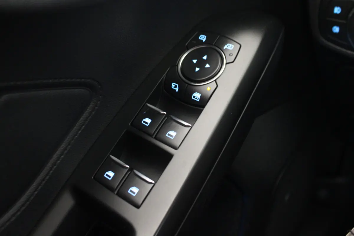 1.0 EcoBoost Titanium Business |Navi|
