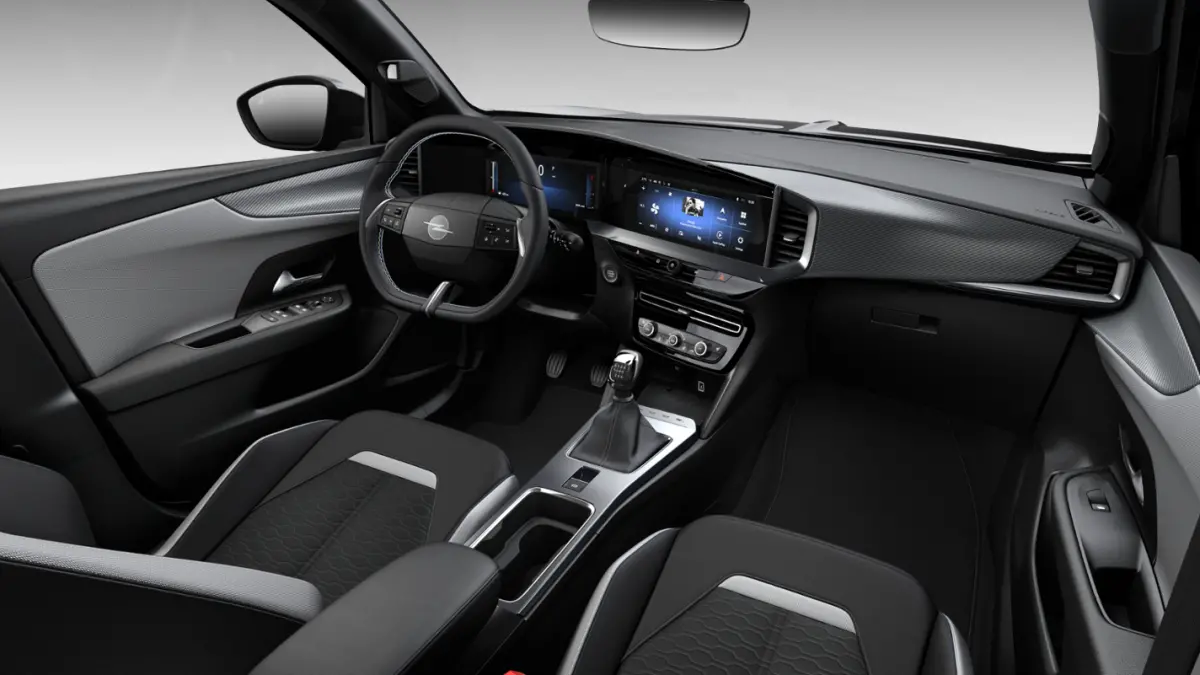 Business Edition | 17" Lichtmetalen velgen | Achteruitrijcamera | Adaptive Cruise control