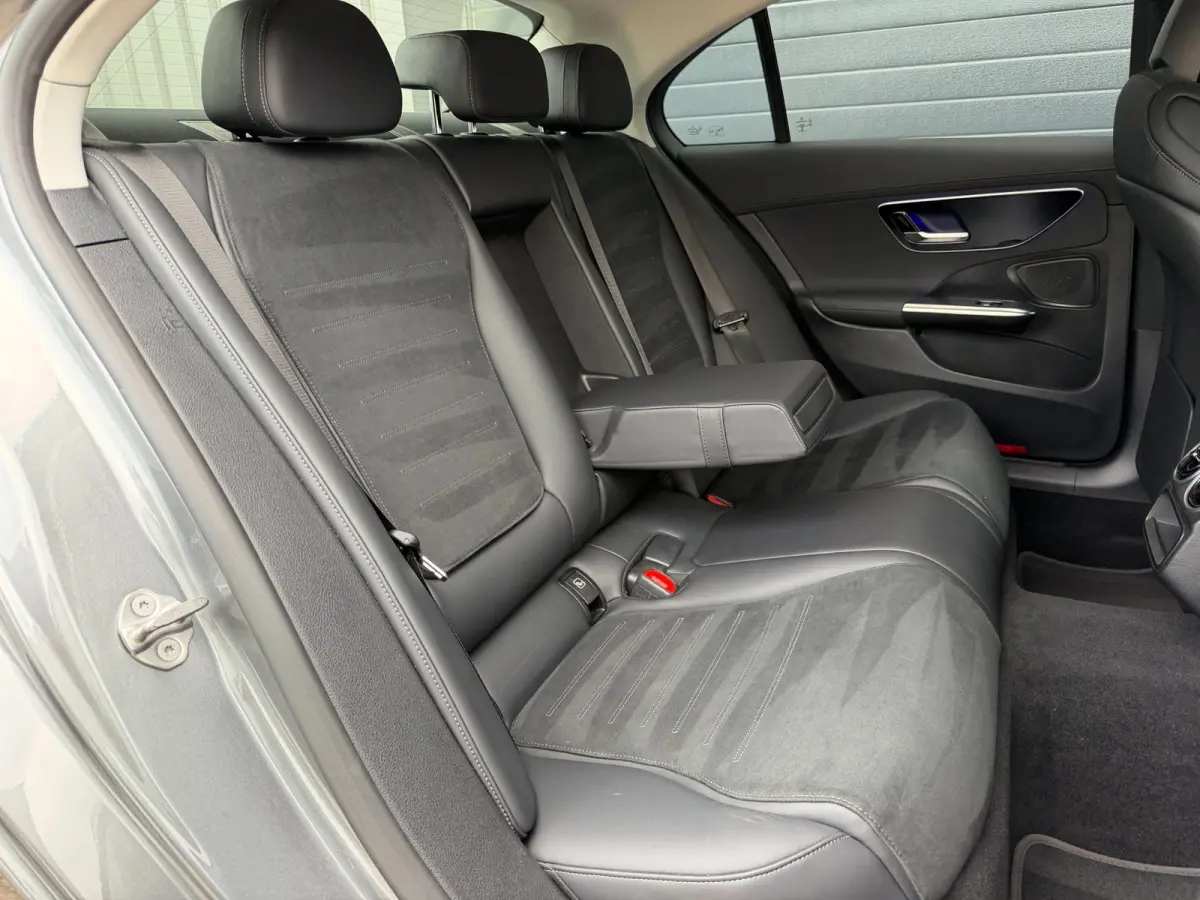 300 e AMG Line|CAMERA|SFEER VERLICHTING|ELEKTRS. VERSTELBAAR