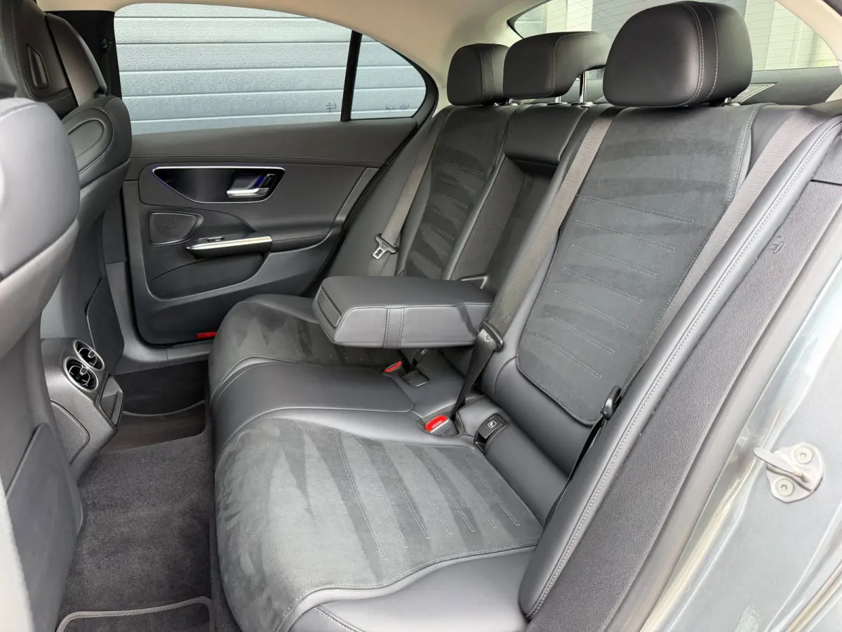 300 e AMG Line|CAMERA|SFEER VERLICHTING|ELEKTRS. VERSTELBAAR