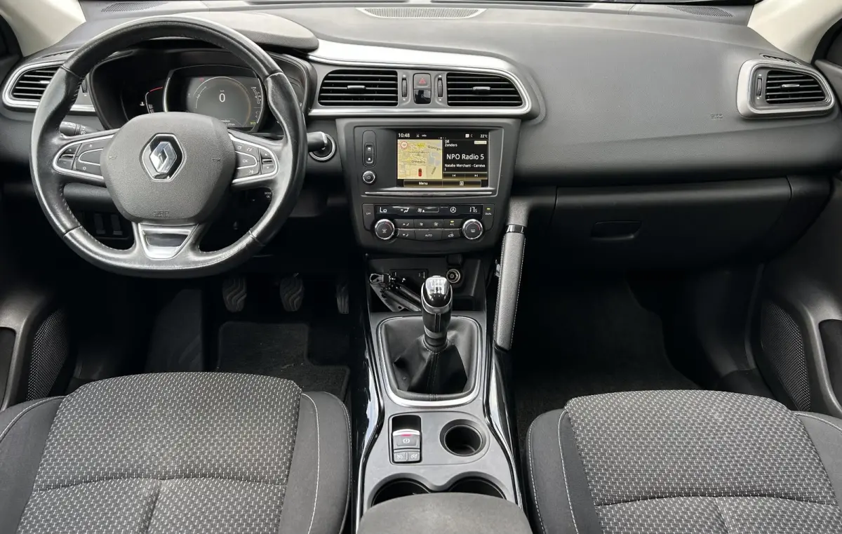 1.2 TCe Intens 131PK | Trekhaak | 1500KG Trekgewicht | Achteruitrijcamera | Parkeersensoren Voor en Achter | Navigatie | Cruise Control | Climate Control | 2 Sleutels |