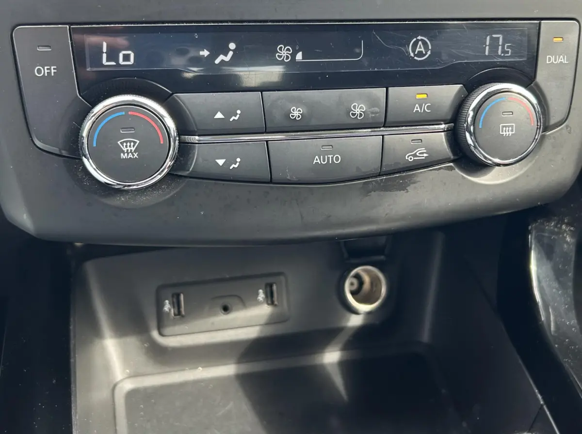 1.2 TCe Intens 131PK | Trekhaak | 1500KG Trekgewicht | Achteruitrijcamera | Parkeersensoren Voor en Achter | Navigatie | Cruise Control | Climate Control | 2 Sleutels |